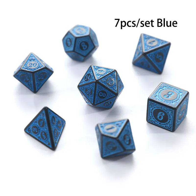 7pcs/set Polyhedral 7-Die Carved Pattern Dice Set D4