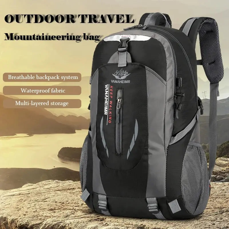 A Largecapacity Men And Women Universal Outdoor Travel