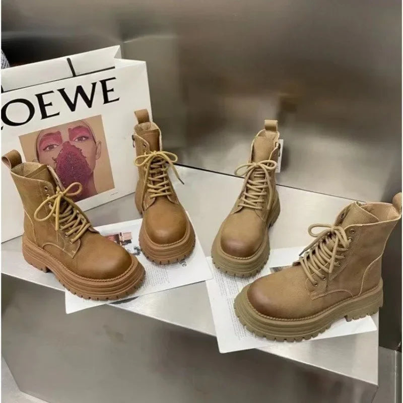 Women's Round Toe Lace-Up Plush Ankle Boots