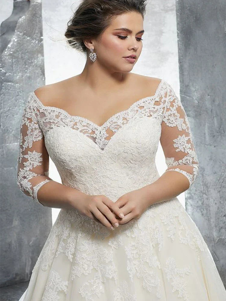 Elegant Lace Applique 2023 Wedding Dress For Women