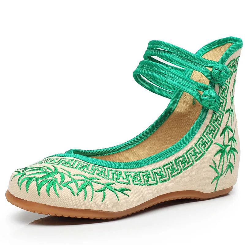 Lady models bamboo literati ink Chinese style blue and white porcelain series embroidered cloth shoes women's shoes WSH2296