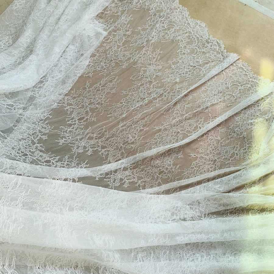 Off white wedding lace Thin and soft eyelash