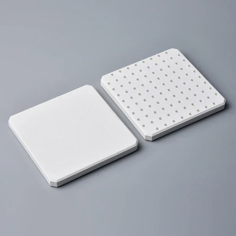 High temperature resistant materials, pottery tools, ceramic porous