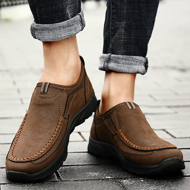 Men Casual Shoes Loafers Sneakers 2023 New Fashion