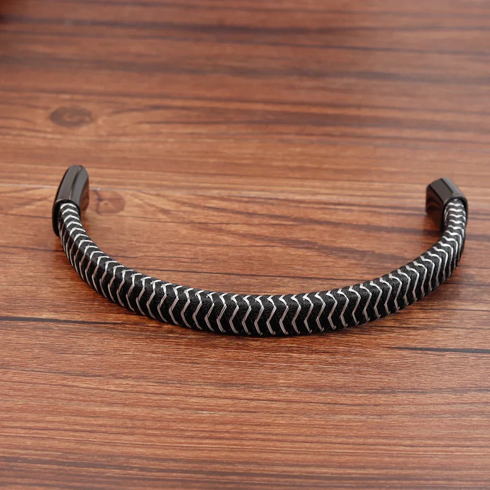 Punk Threaded Button Metal Weaving Bracelet for Men