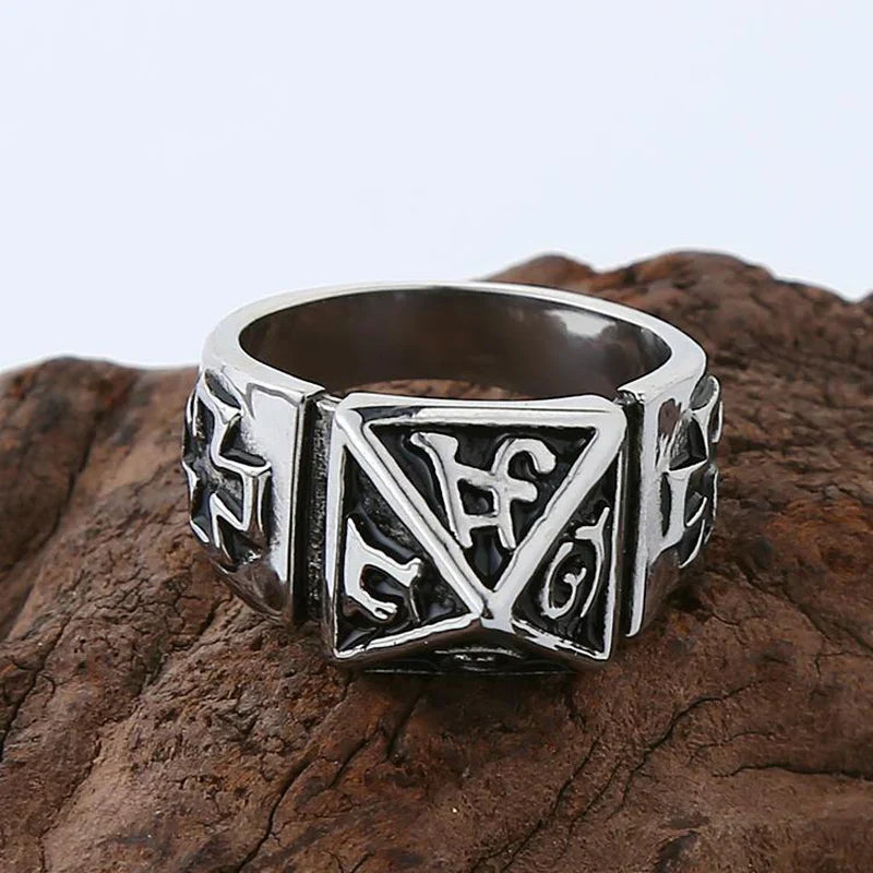 Punk Retro Self Defense Pyramid Ring Titanium Steel