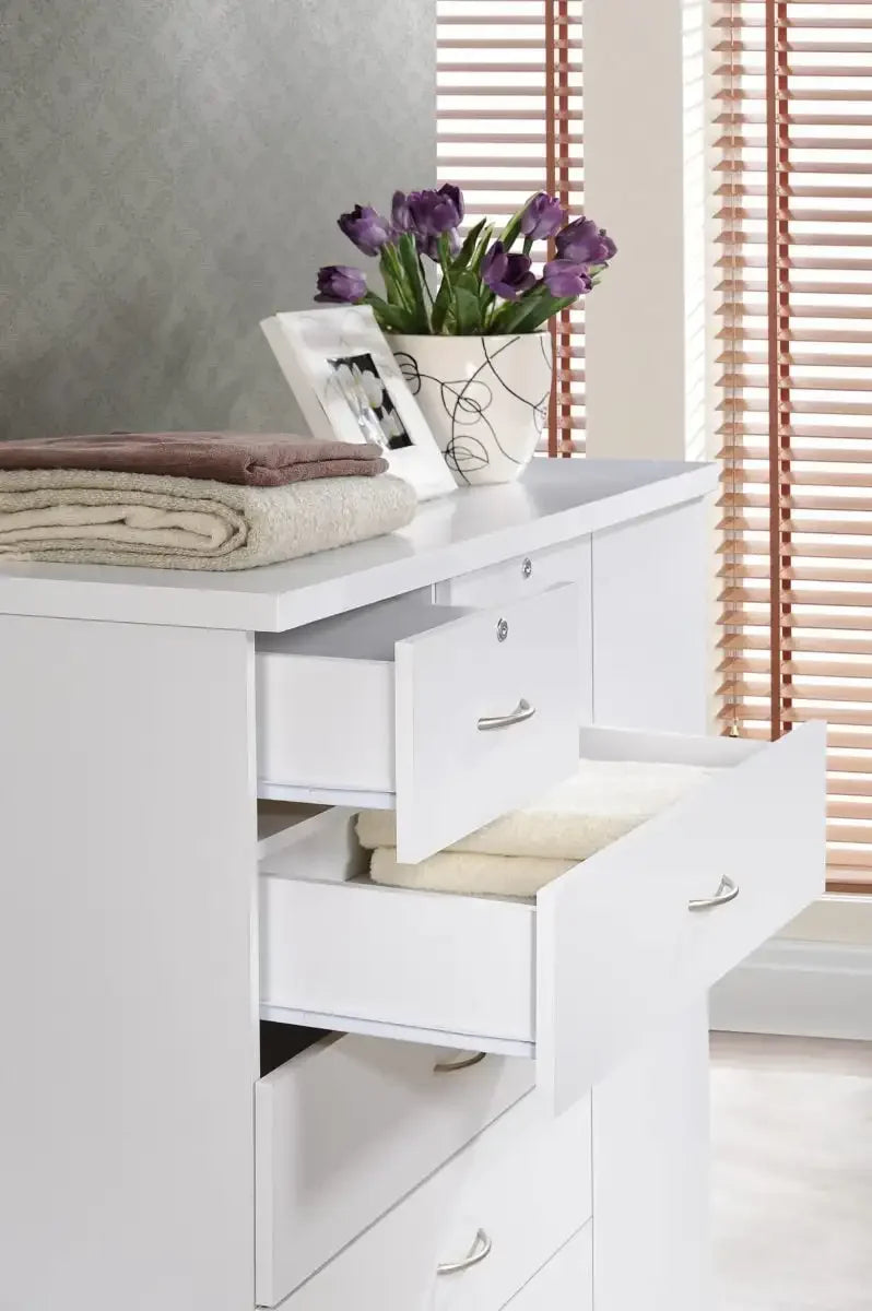 Hodedah 7-Drawer Dresser with Side Cabinet equipped