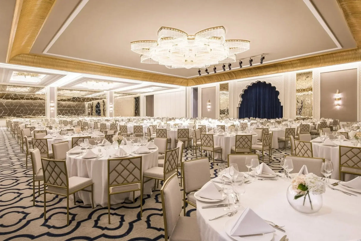 Hotel banquet chairs, wedding halls, conference restaurants, restaurants,