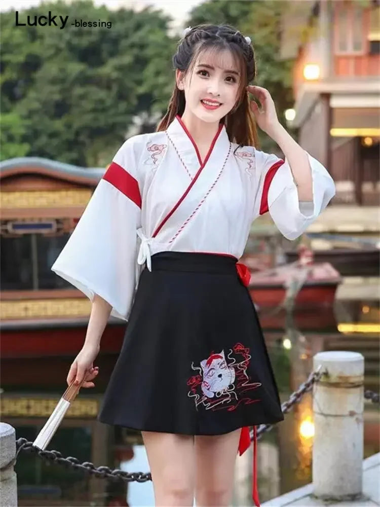 Japanese Dress Kimono Woman Black White Cat Embroidery