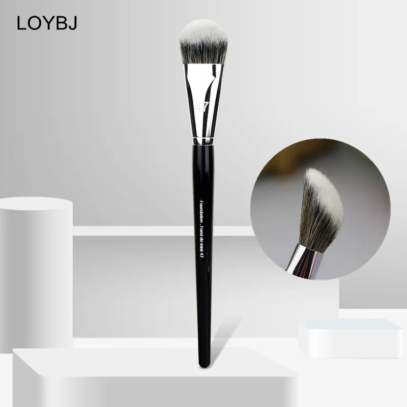 LOYBJ Professional Foundation Brush 47 Broom Head Liquid