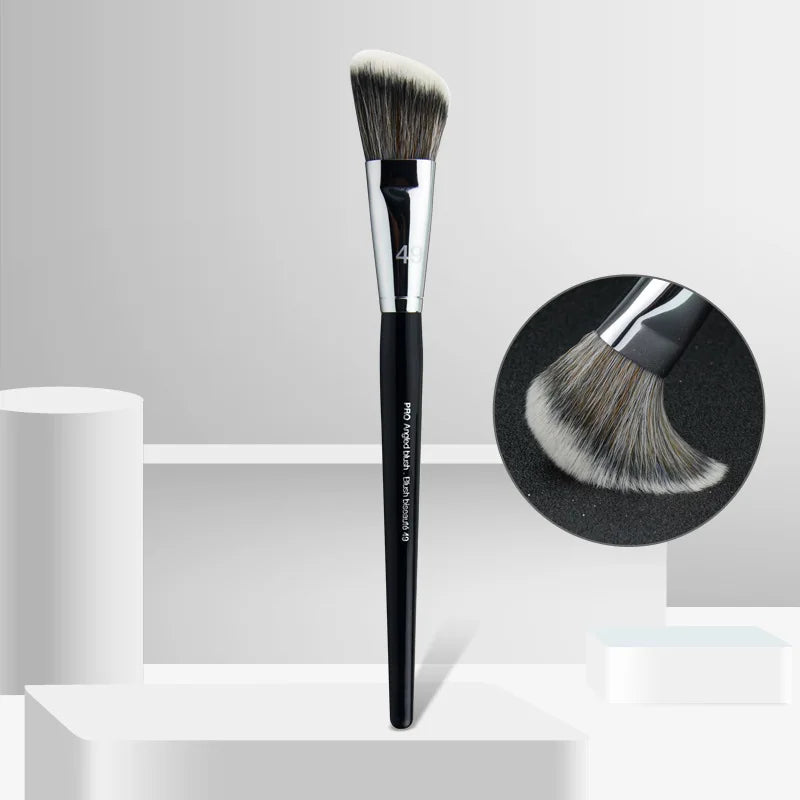 LOYBJ Professional Foundation Brush 47 Broom Head Liquid