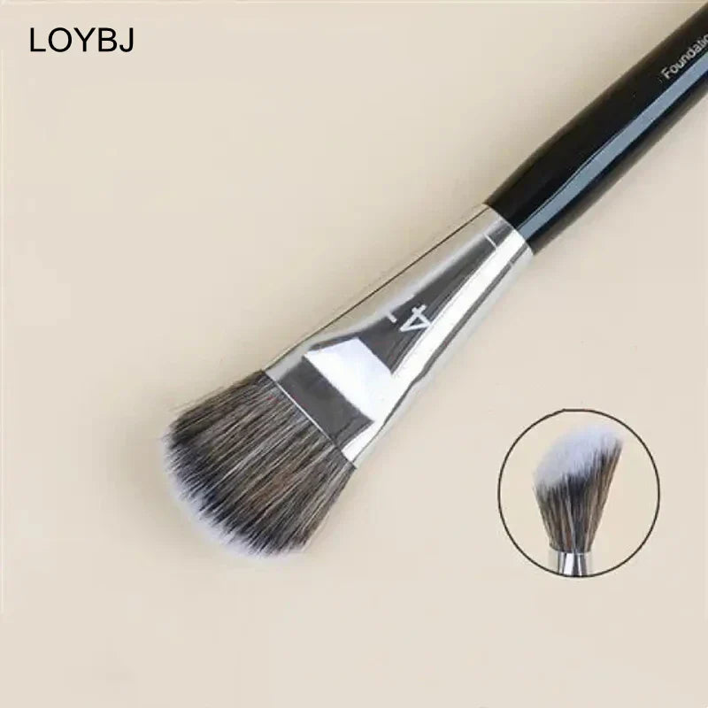 LOYBJ Professional Foundation Brush 47 Broom Head Liquid