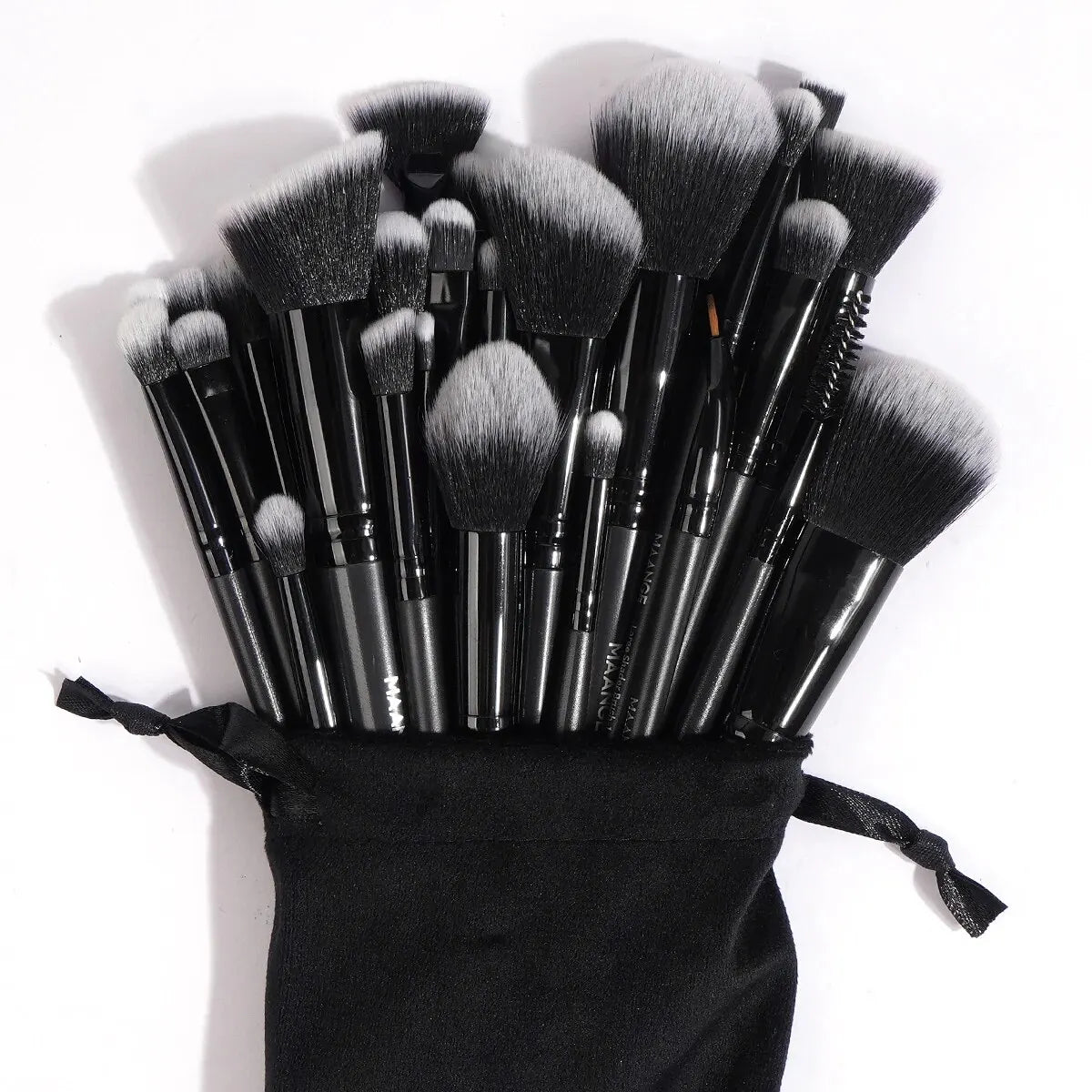 MAANGE 30pcs Professional Makeup Brush Set Foundation Concealers
