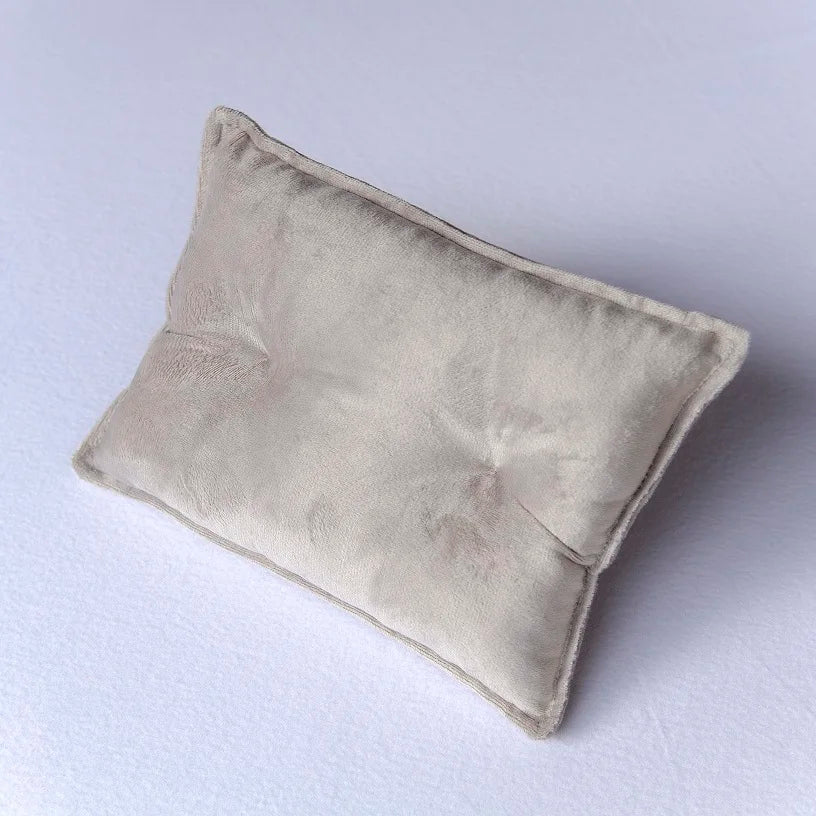 Newborn Photography Props Posing Velvet Poses Cushion Mini baby Pillow Mat Photography Accessories
