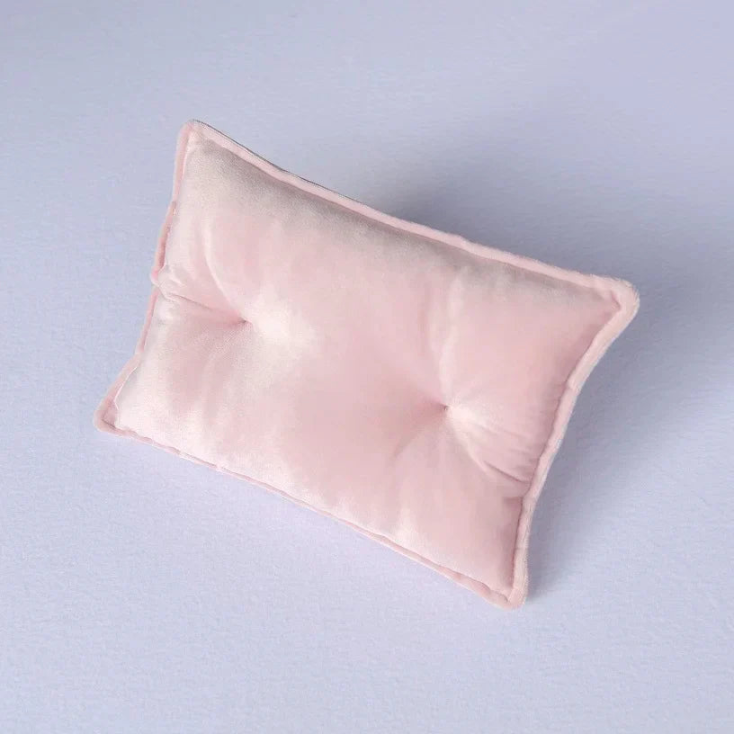 Newborn Photography Props Posing Velvet Poses Cushion Mini baby Pillow Mat Photography Accessories