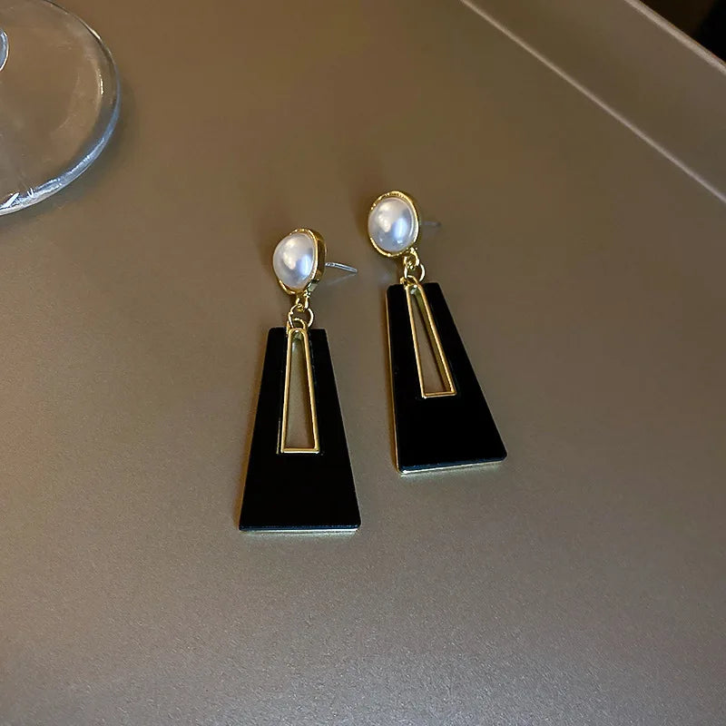 2024 New Arrival Luxury Elegant Imitation Pearl Dangle