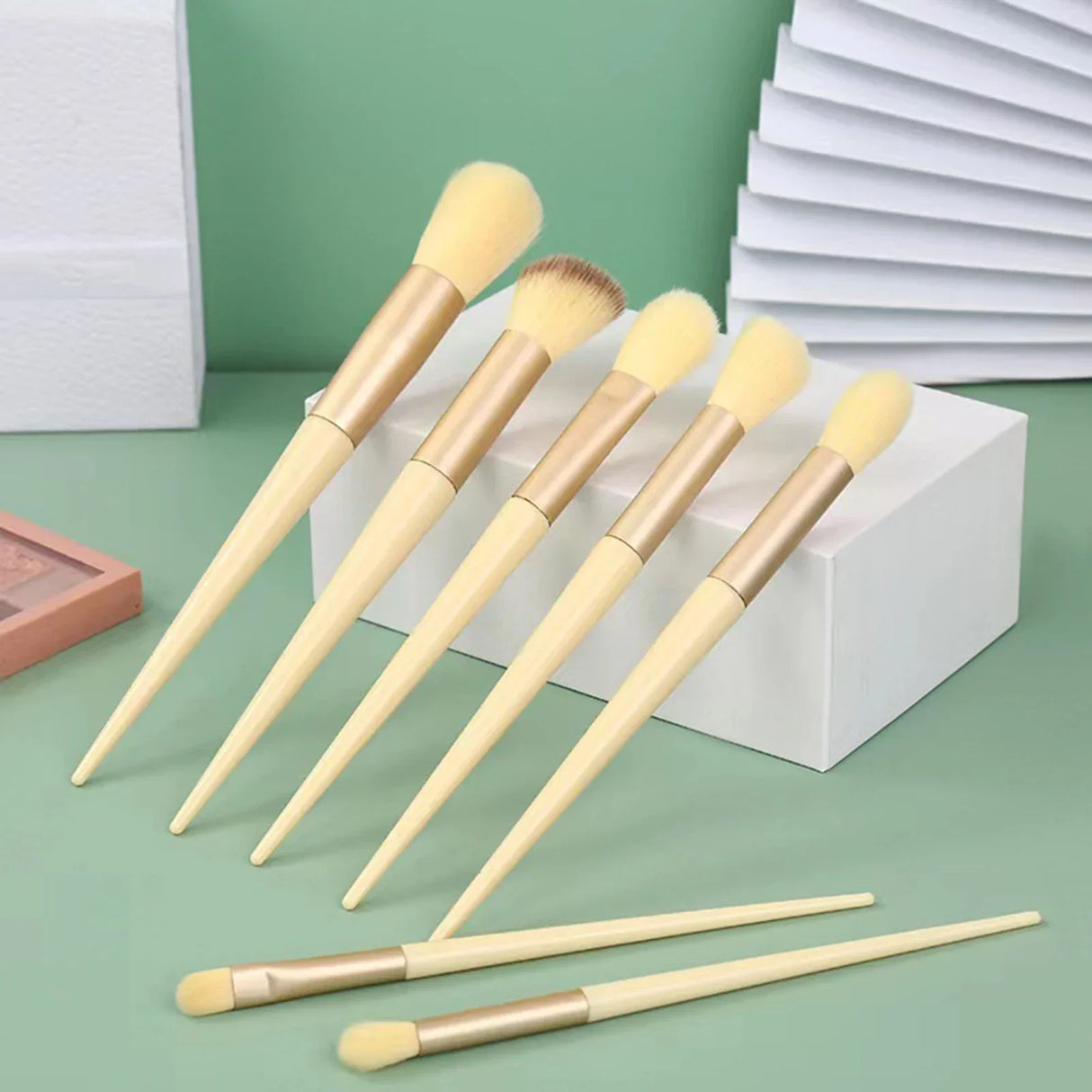 13pcs Essentials Makeup Brushes Set Portable Cosmetic Brushes