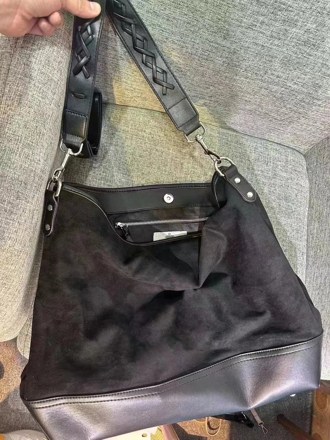 The new lady bags can be customized color
