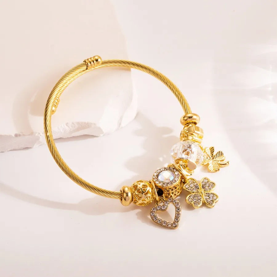 Love pendant with adjustable opening for women's bracelet