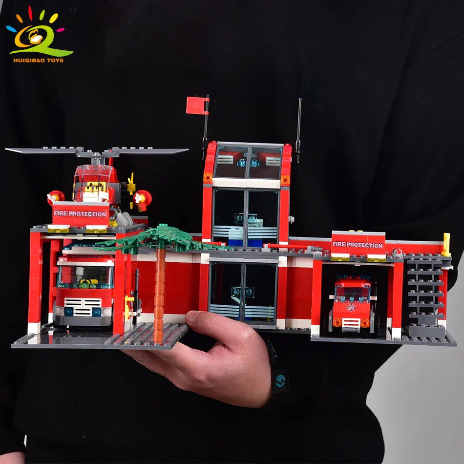 HUIQIBAO 756pcs Fire Station Model Building Blocks Truck