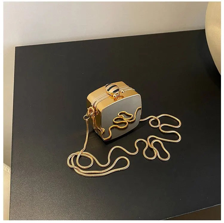 2023 New Handheld Mini Metal Box Bag Love