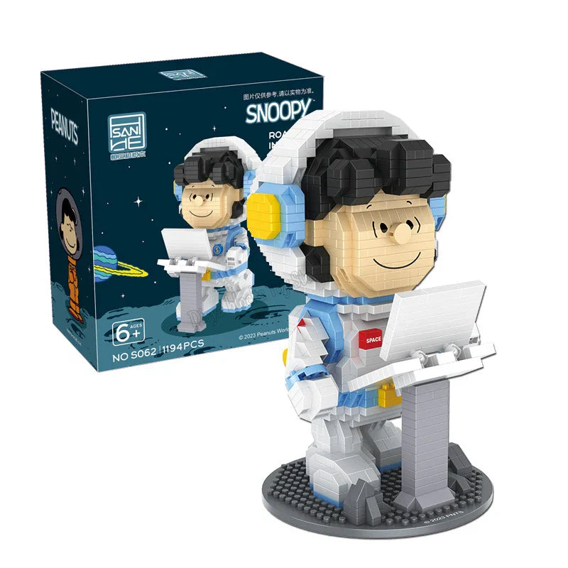 NEW HSANHE Snoopy Anime Action Figures Kawaii Building