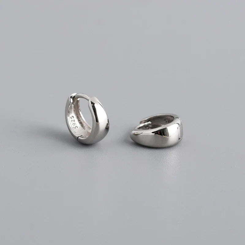 WANTME 925 Sterling Silver Simple Wide Huggies Gothic