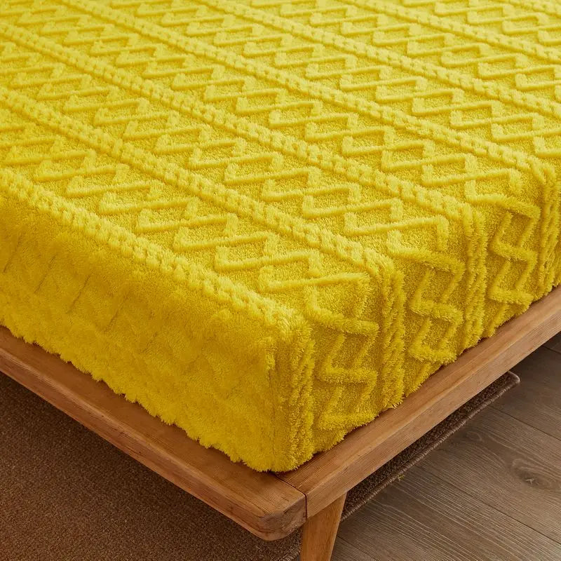 Coral Velvet Bedsheet Bedspread Milk Velvet Mattress Protective