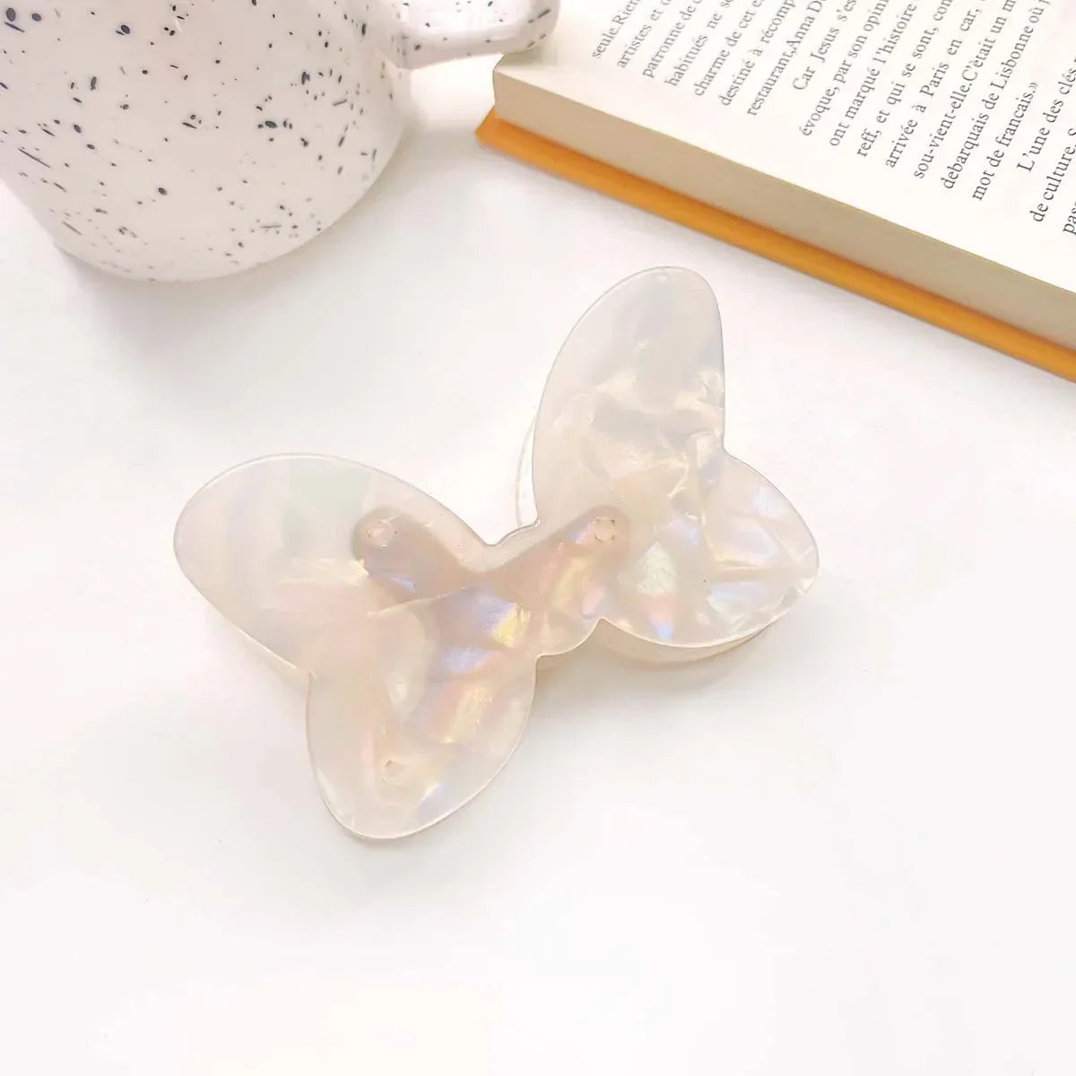 Muweordy Cartoon Bowknot Acrylic Hair Claw for Women