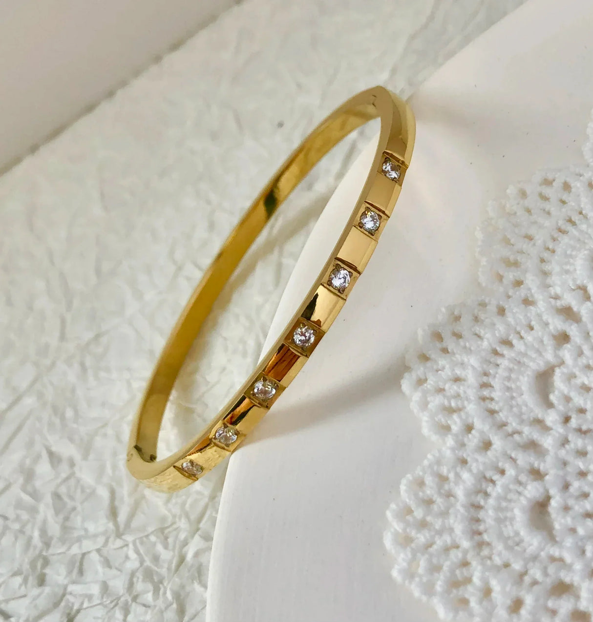 New Design Zircon inlaid Bracelets & Bangles For