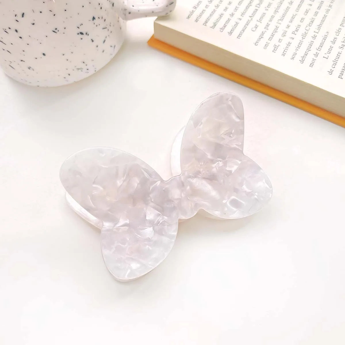 Muweordy Cartoon Bowknot Acrylic Hair Claw for Women