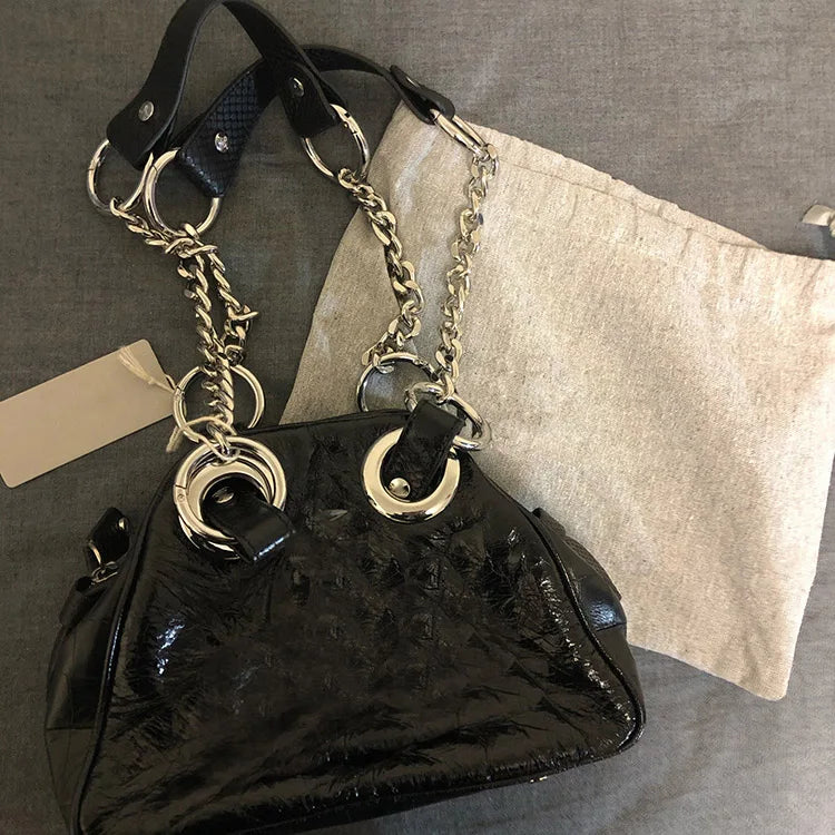 The new lady bags can be customized color