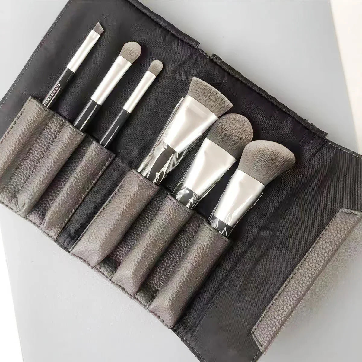 Deluxe Charcoal Antibacterial Makeup Brushes Set - 6Pcs