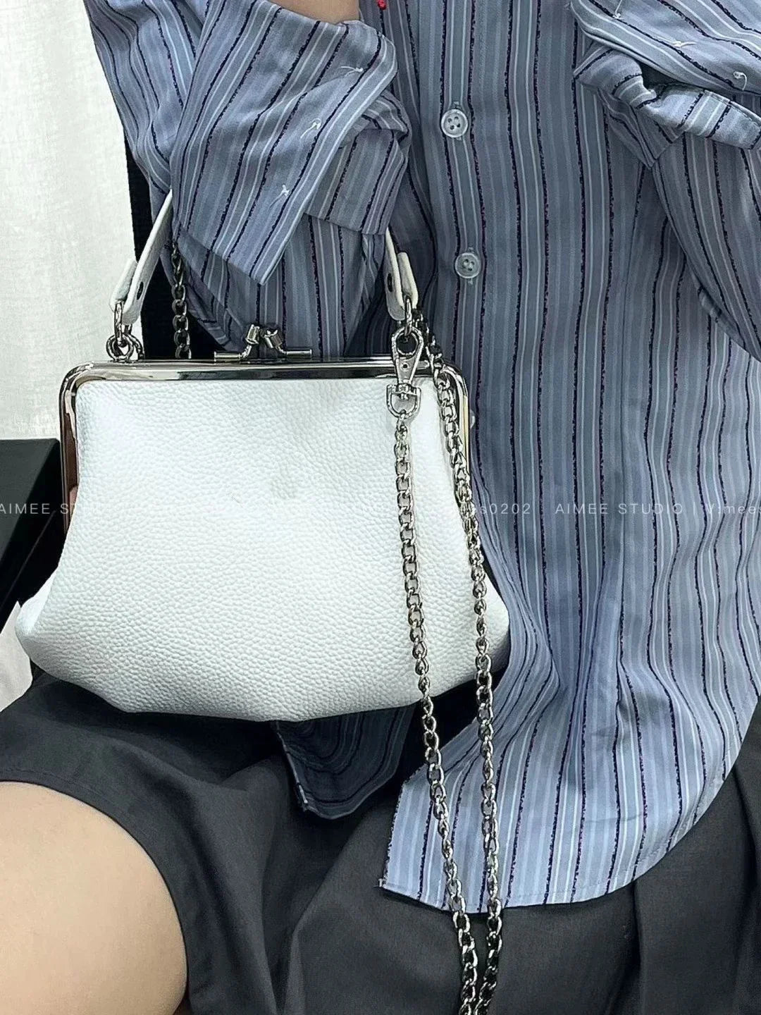 The new lady bags can be customized color