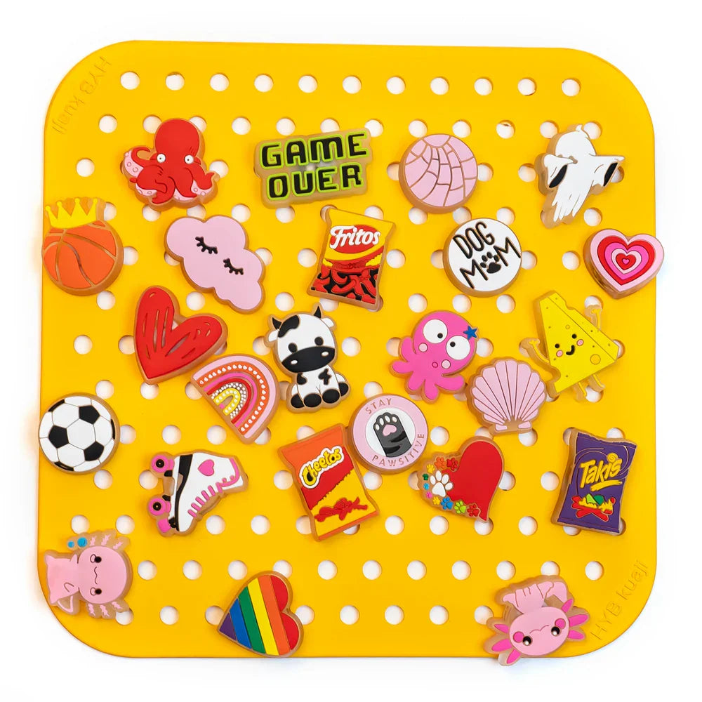 1pcs Cute Animals LED Clog Charms Cows Salamanders