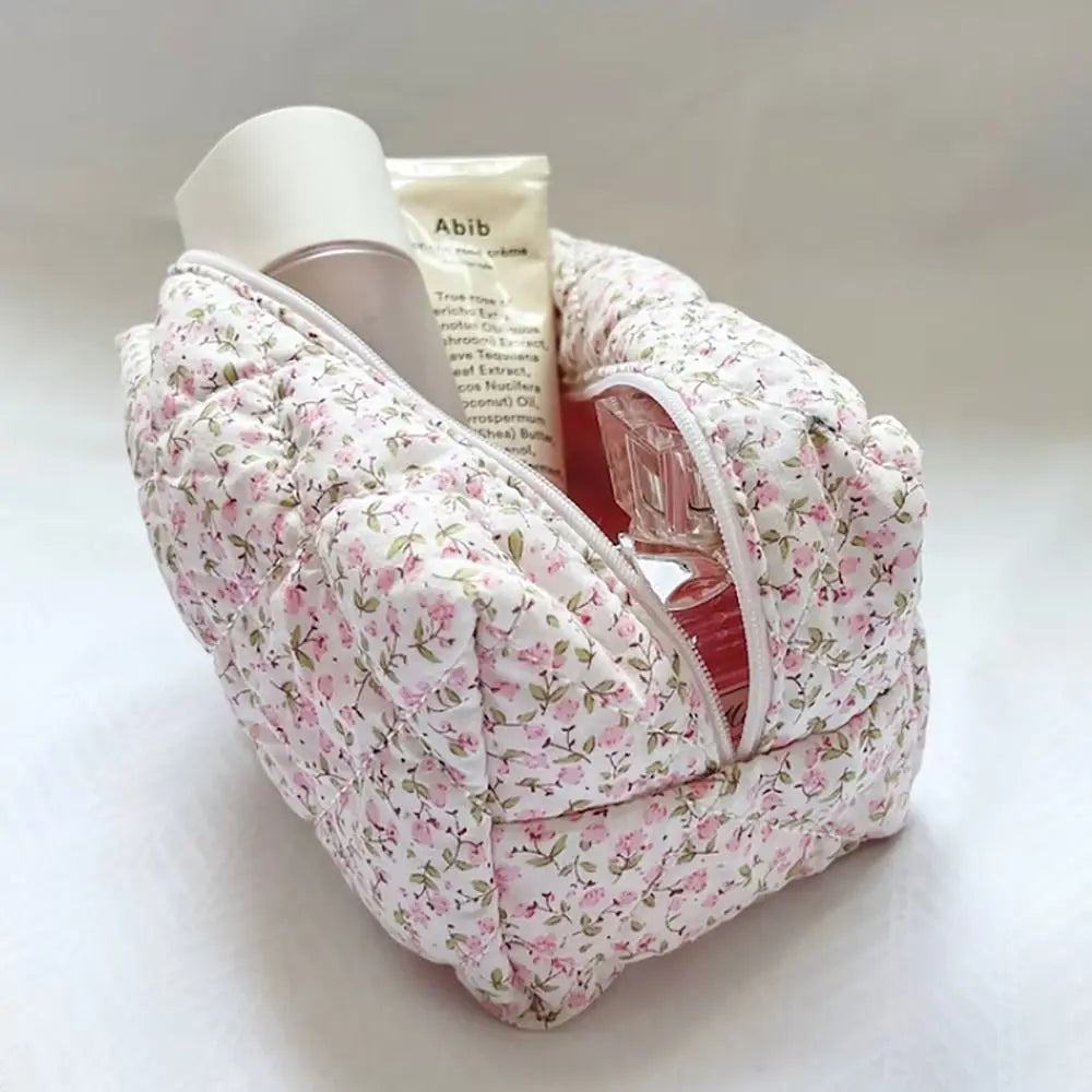 1PC Flower Printed Puffy Quilted Zipper Makeup Bag