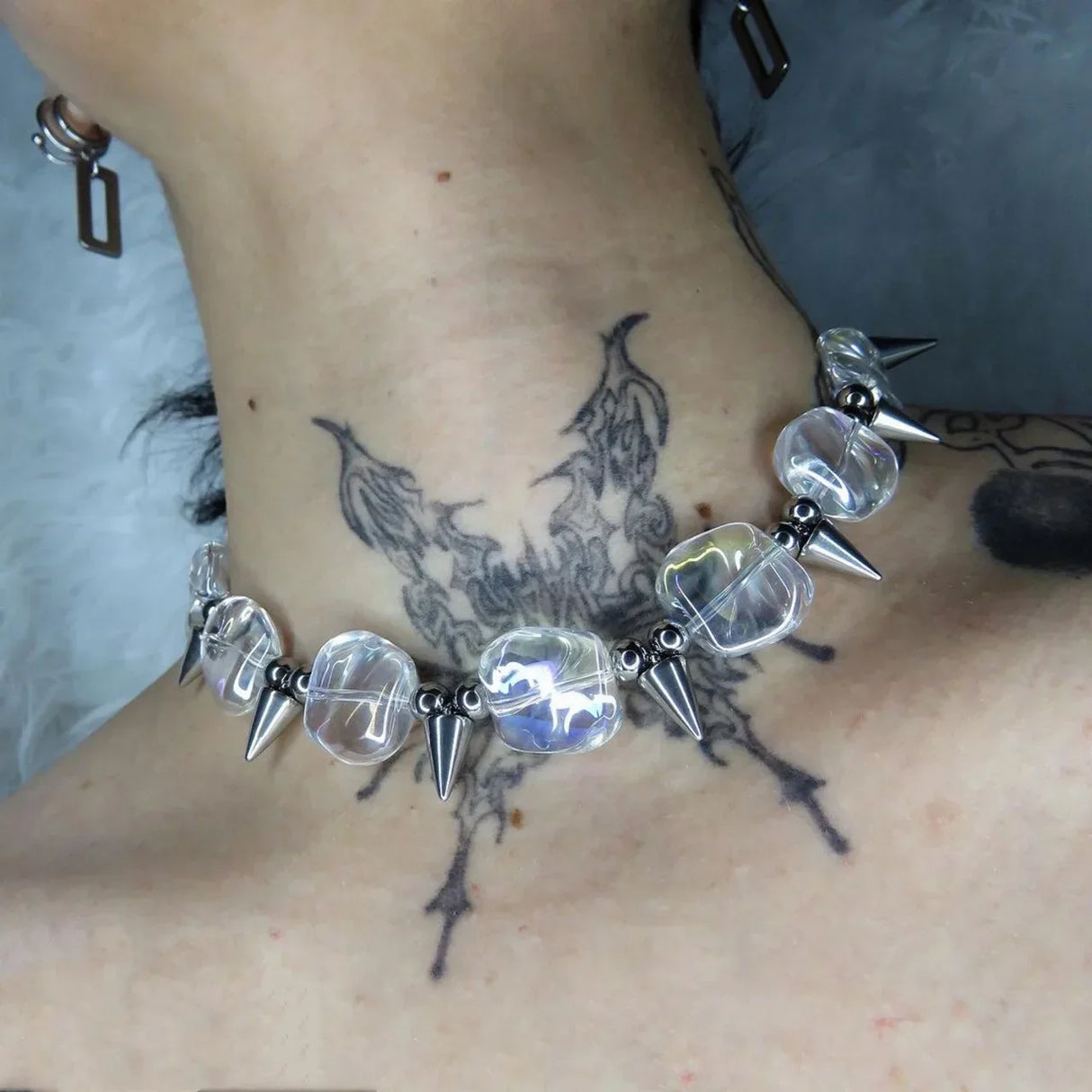 2023 New Rivet Punk Necklace Geometry Spine Thorny