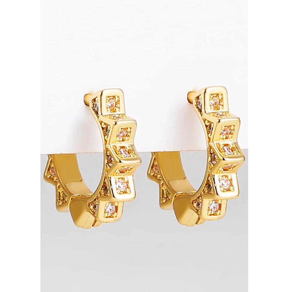 Chic Sunflower Mini Hoop Earrings for Women Gold