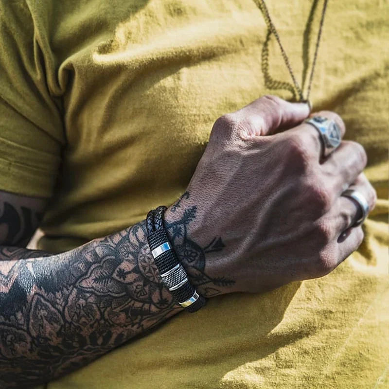 Leather Magnetic Buckle Bangle Braided Bracelet Titanium Steel Men‘s Bracelet Vintage Kpop Bangles Bracelets for Men Women Gift