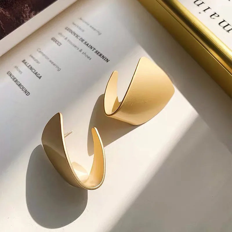 2024 New Arrival Luxury Elegant Imitation Pearl Dangle