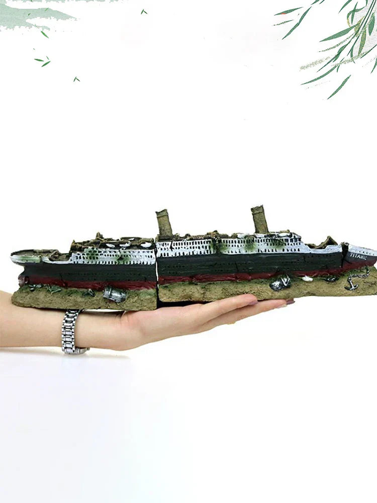 Aquarium Decoration Sinking Titanic Model Shipwreck Ornaments Natural