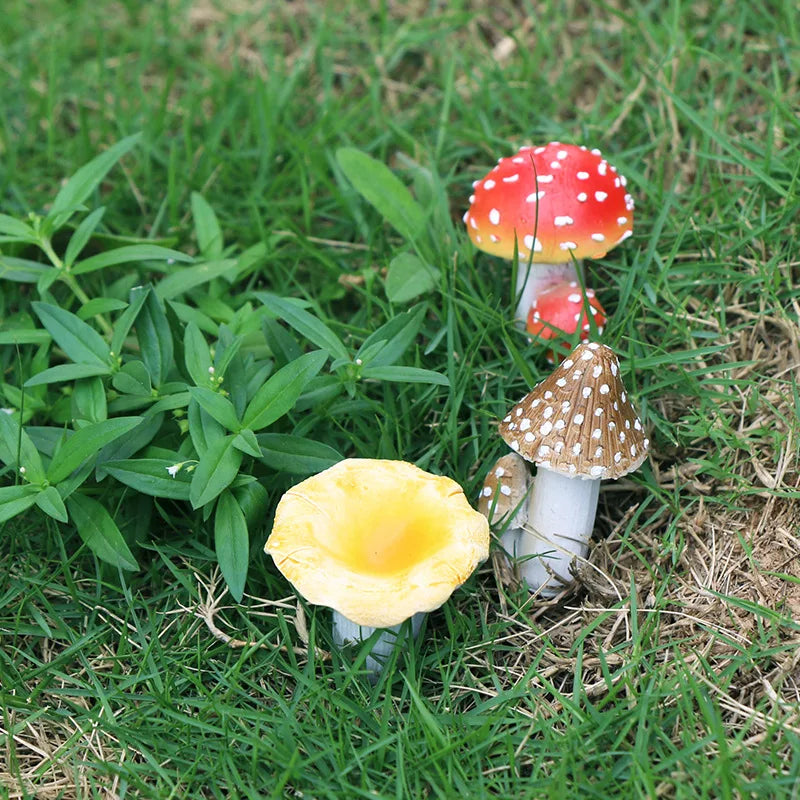 Miniatures Mushroom Garden Decoration Resin Statue Figurine