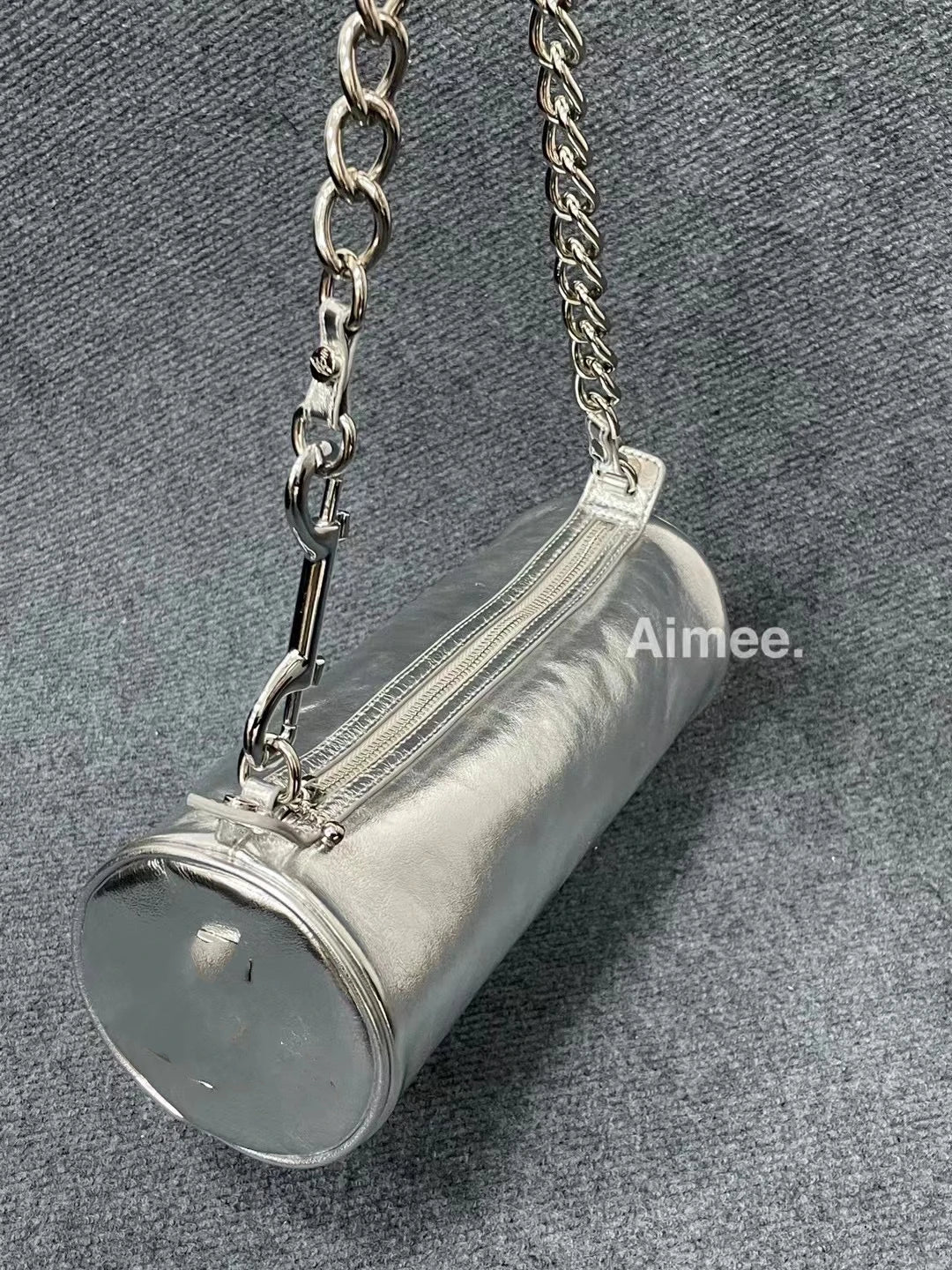 The new lady bags can be customized color