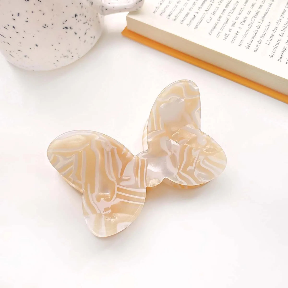 Muweordy Cartoon Bowknot Acrylic Hair Claw for Women