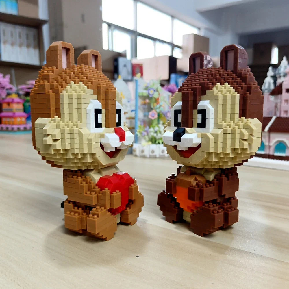 KNEW BUILT Squirrel Model Mini Building Blocks Children