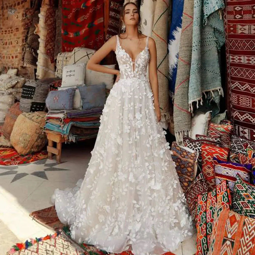 Romantic 3D Flowers Appliques Wedding Dresses 2024 Spaghetti