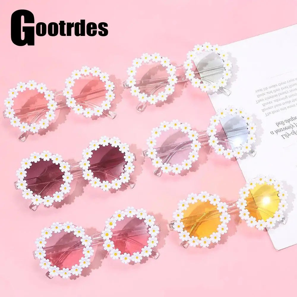Fashion Retro Daisy Sunglasses for Women Round Flower