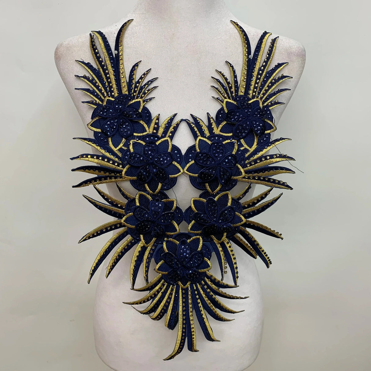 Africa Black Flower Neckline Collar Lace Applique Fabric