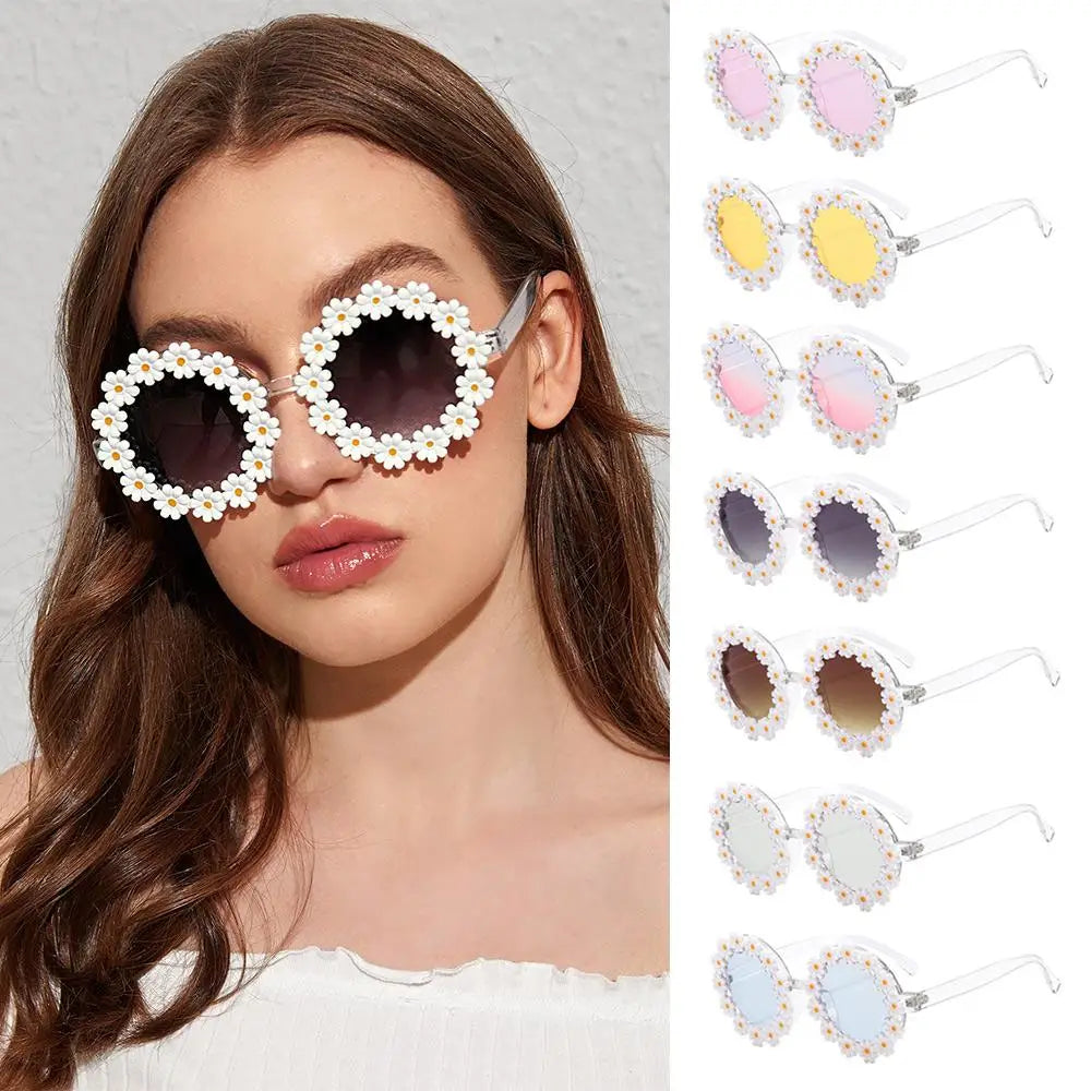 Fashion Retro Daisy Sunglasses for Women Round Flower