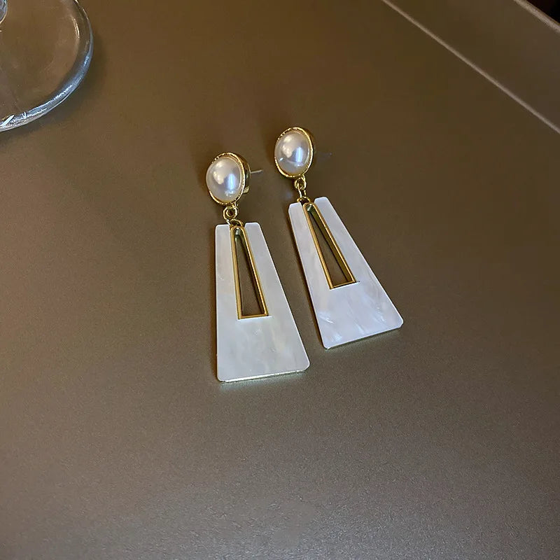 2024 New Arrival Luxury Elegant Imitation Pearl Dangle